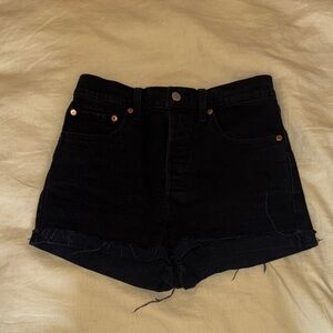 Levi’s Classic Black Denim Women's Shorts